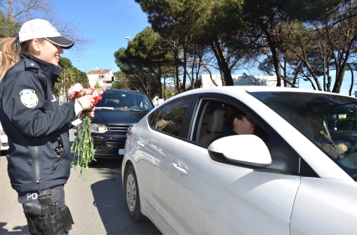 Trafik Kadınlar İçin Durdu