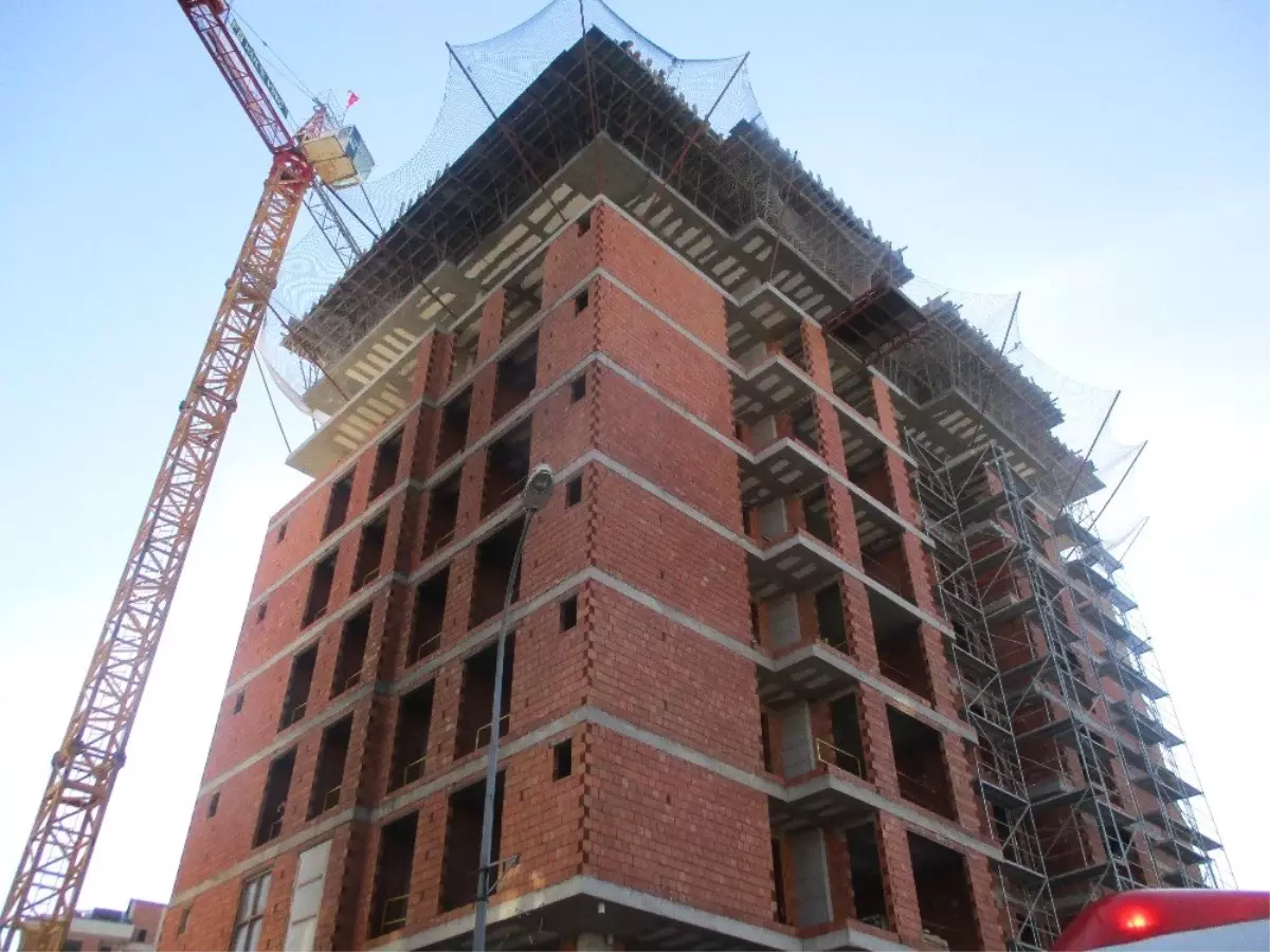 Ümraniye\'de Bir İnşaatta Yangın