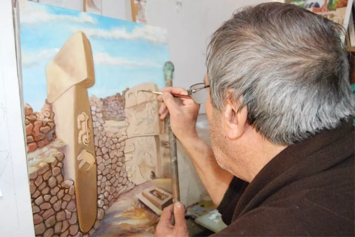 60 Yıllık Ressam Fırça Darbeleriyle Şanlıurfa Tarihini Yaşatıyor