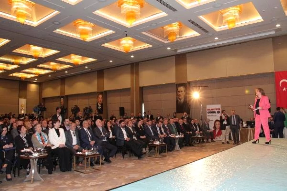 AK Parti Kadıköy Belediye Başkan Adayı Yavuz, Kadıköy Projelerini Anlattı