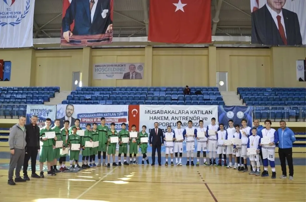 Basketbol Yıldızlar Kız-Erkek Grup Müsabakaları Sona Erdi