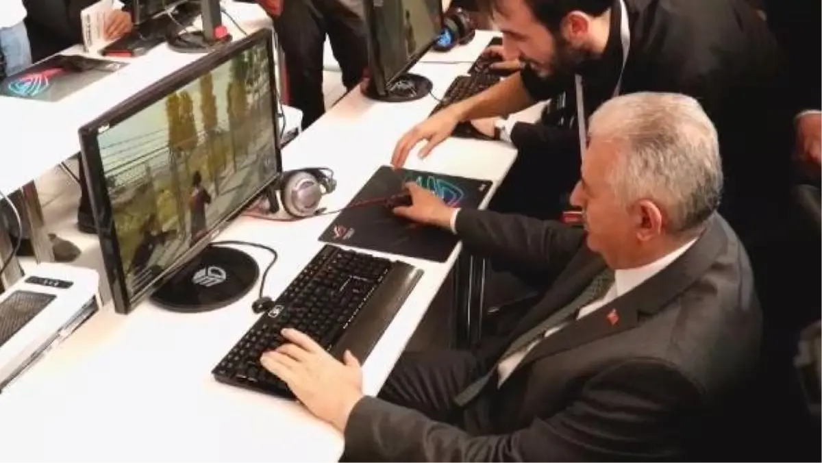 Binali Yıldırım Pubg Oynadı