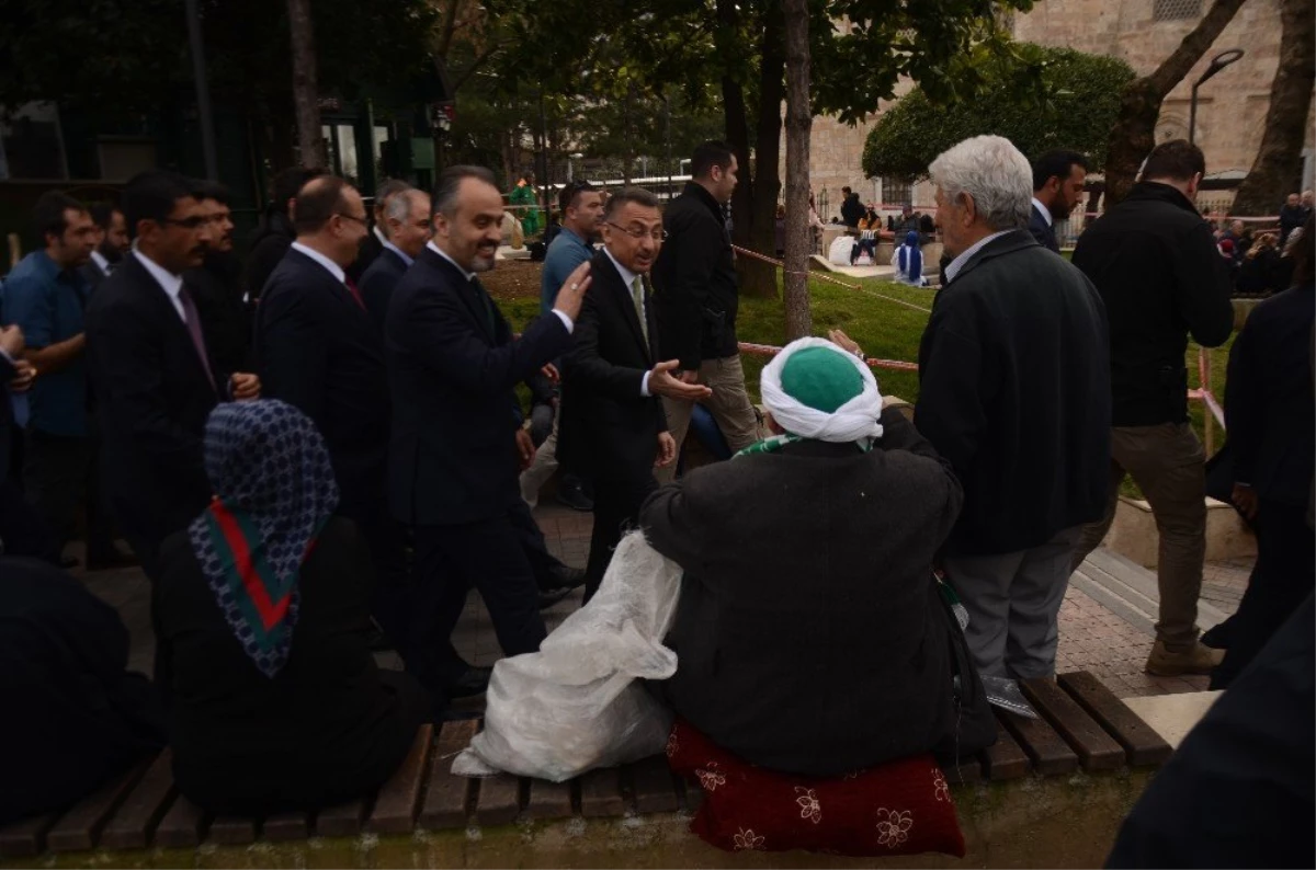 Cumhurbaşkanı Yardımcısı Oktay Esnaf ile Buluştu