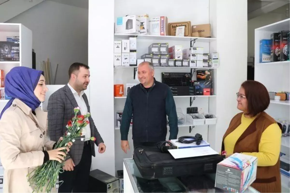 Ezine\'de 8 Mart Dünya Kadınlar Günü Kutlandı