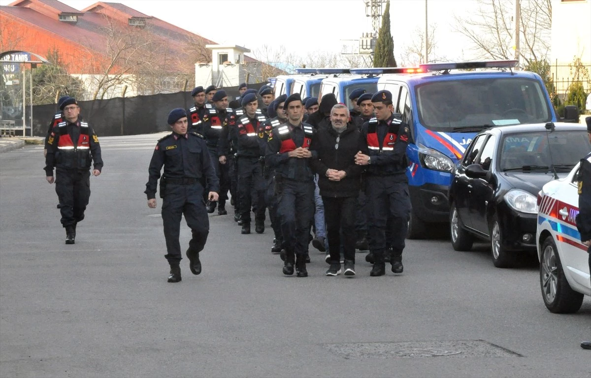 Güncelleme - Zonguldak\'taki Okul Önlerinde Uyuşturucu Satıcılarına Operasyon