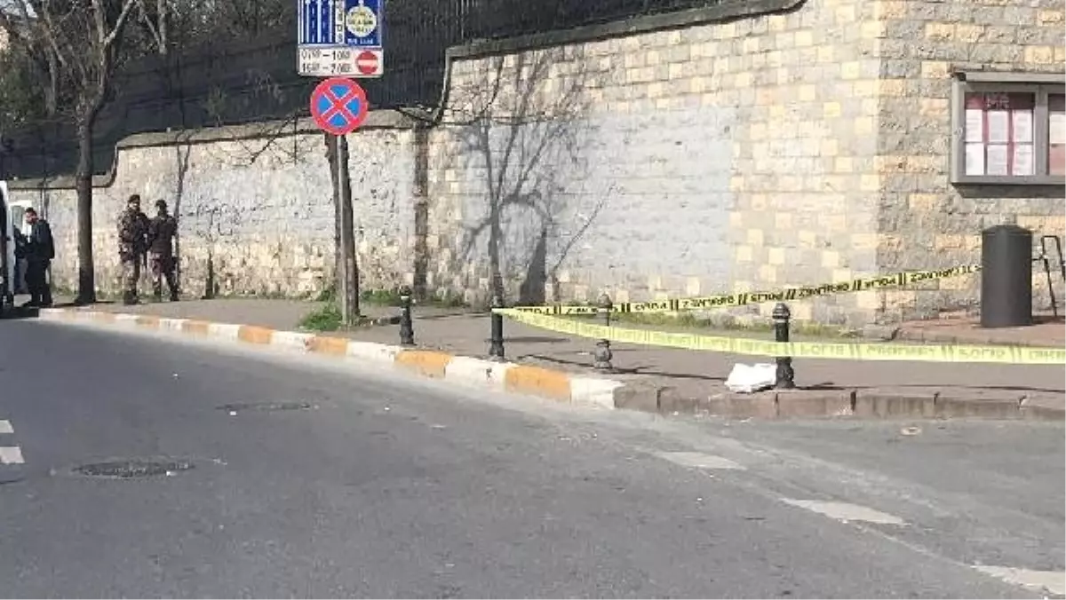 İngiltere Konsolosluğu Önündeki Şüpheli Paketten Lokum Çıktı (1)