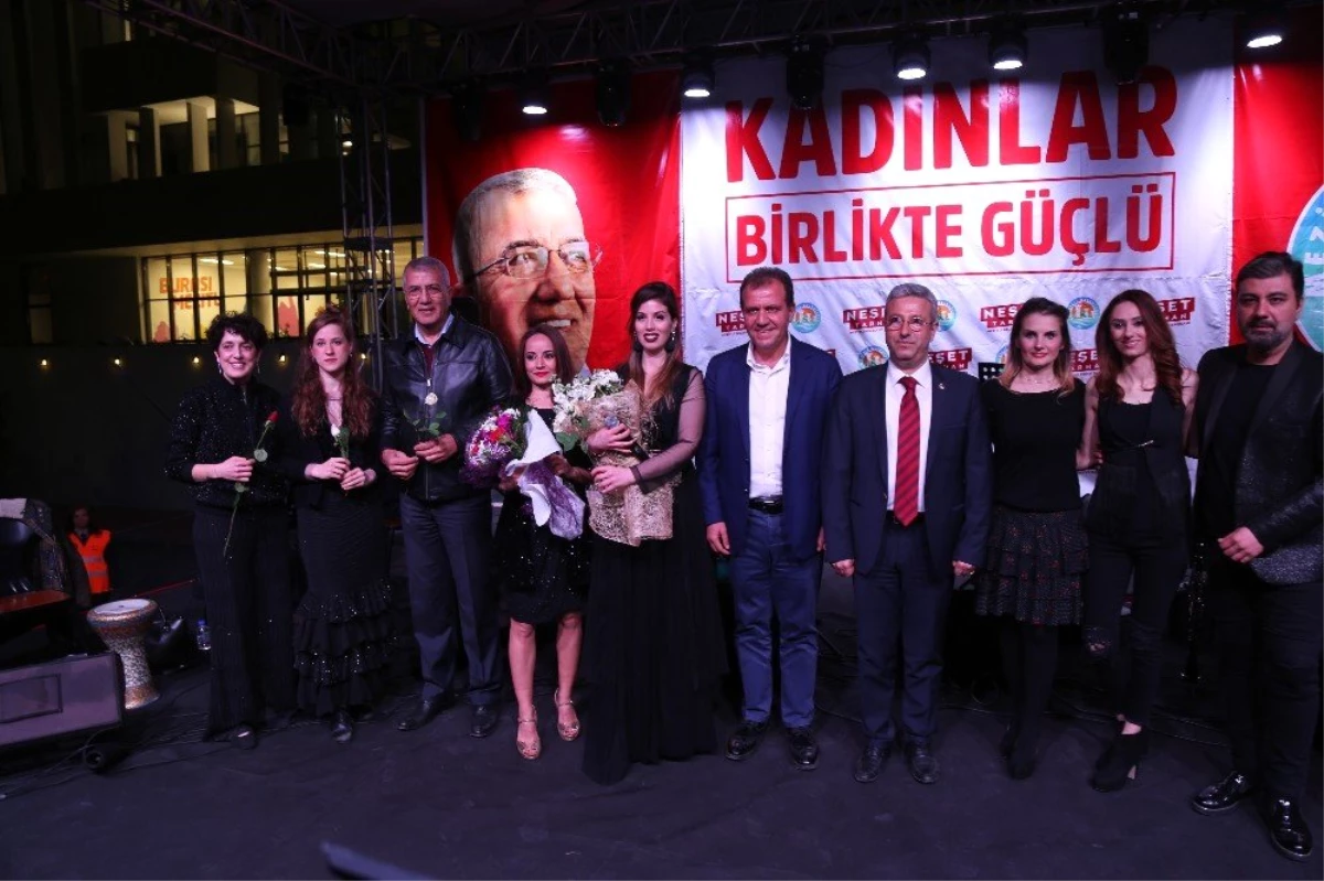 İstanbul Girls Orchestra\'sından Kadınlara Özel Konser