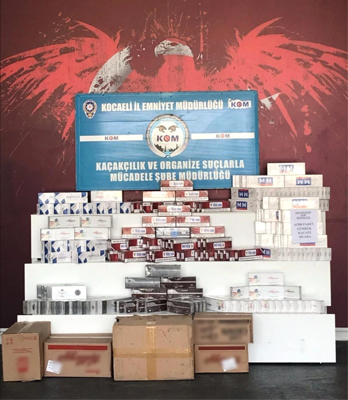Kocaeli\'de 61 Bin 500 Paket Kaçak Sigara Ele Geçirildi