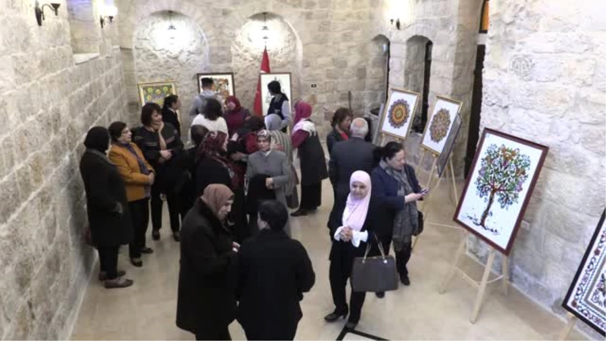 Kudüs\'te "Cam Üzerine Resim" Sergisi Açıldı