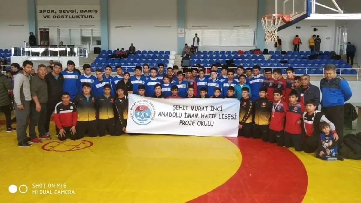 Milaslı Güreşçiler Türkiye Şampiyonu Oldu