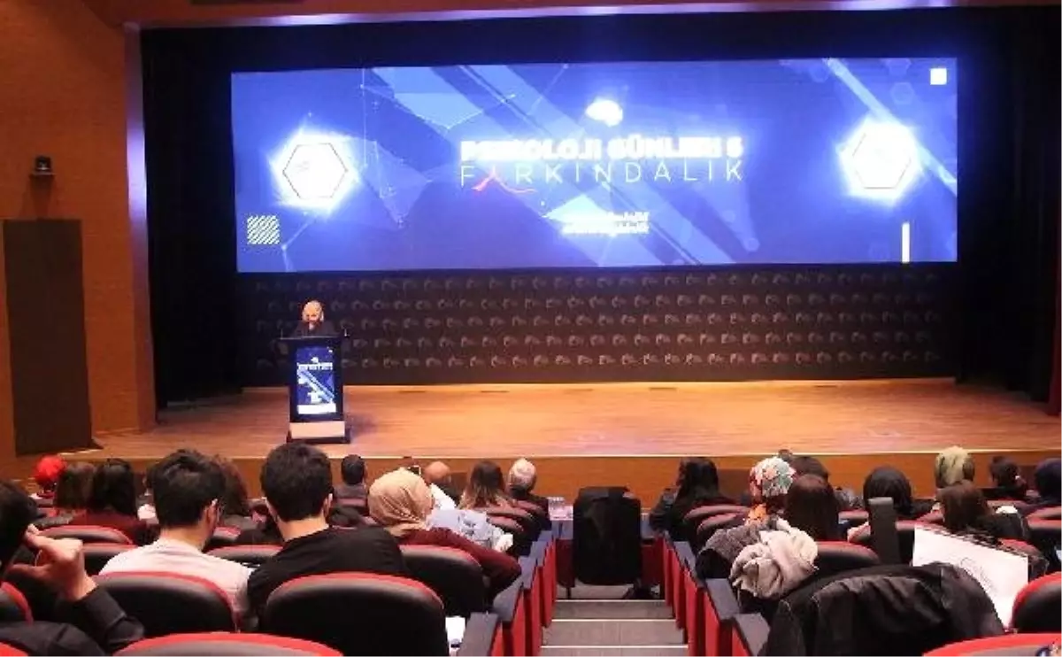 Öğrencilerden Psikoloji Günlerine Yoğun İlgi