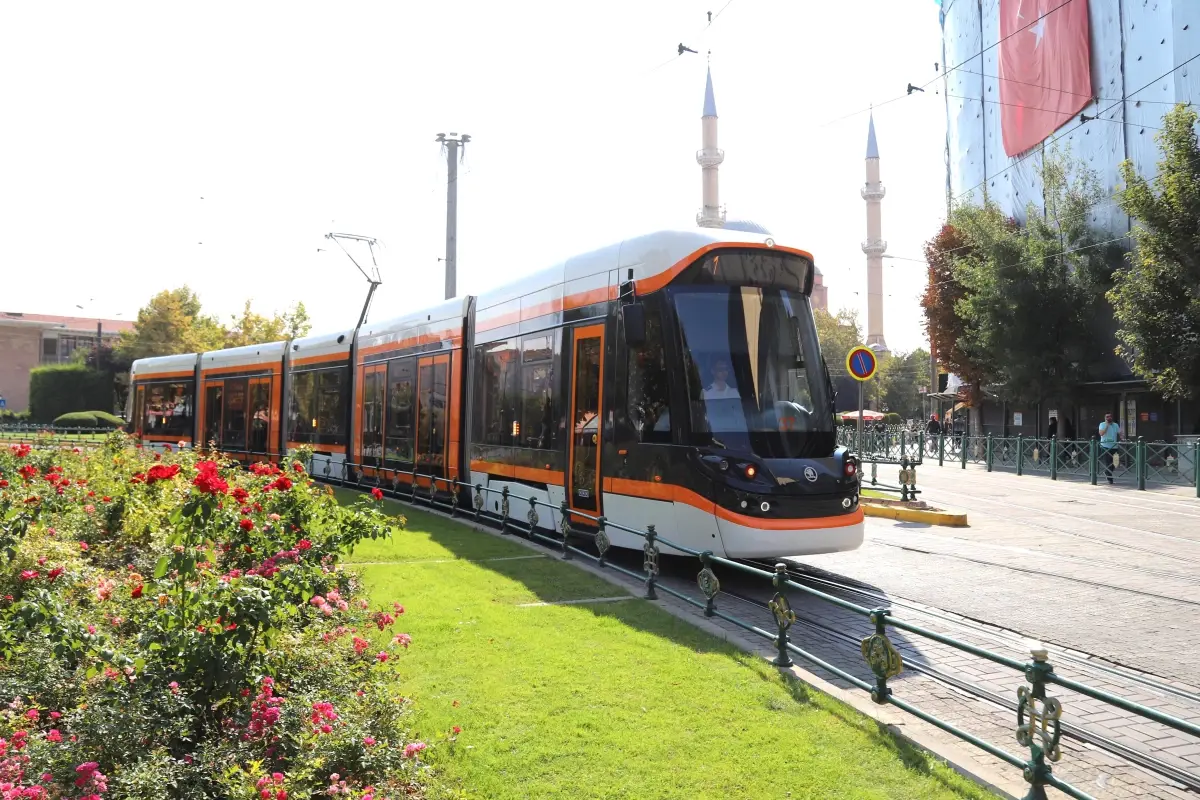 Şehir Hastanesi Tramvay Hattı Hizmete Başlıyor