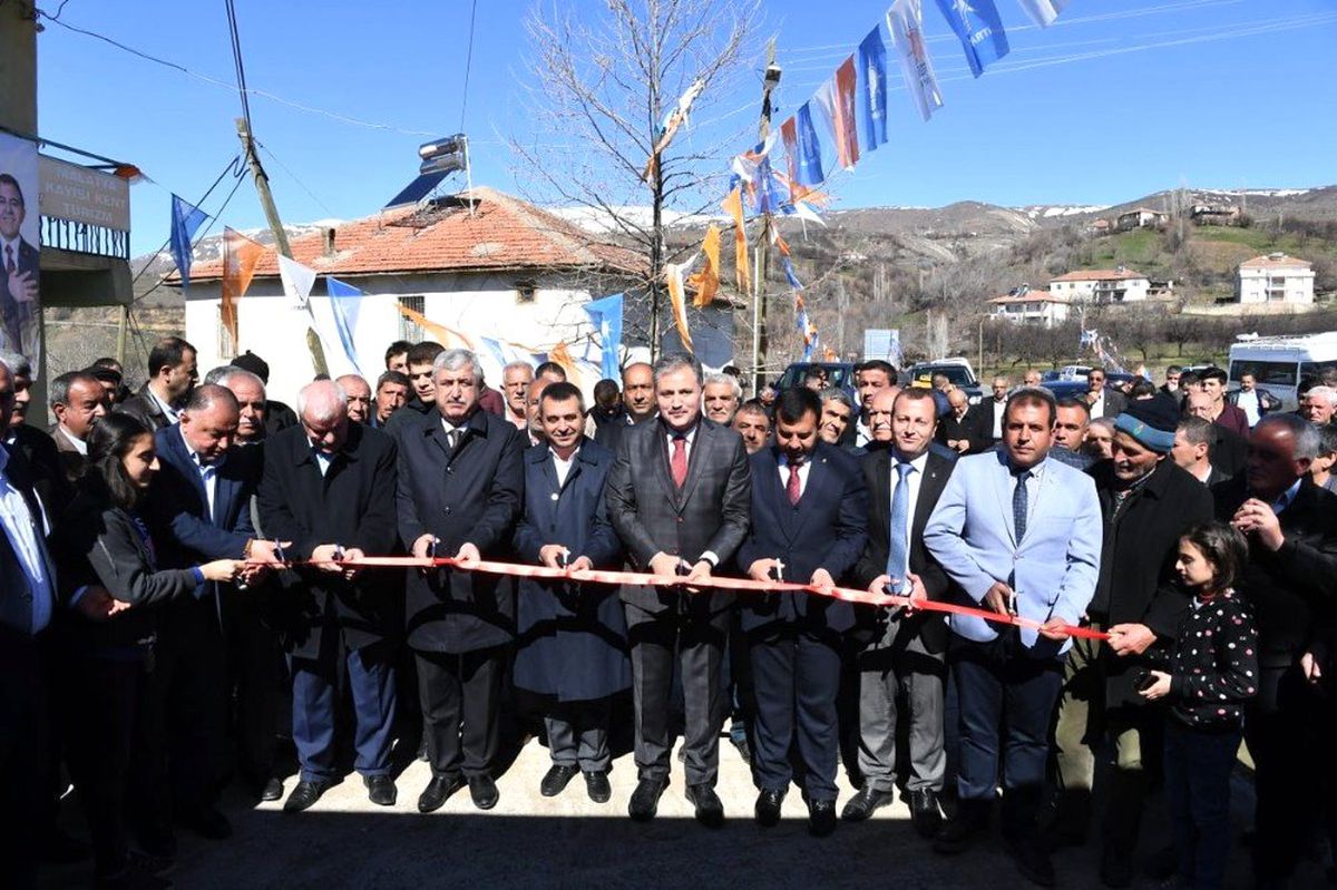 AK Parti\'den Pütürge\'ye Çıkarma