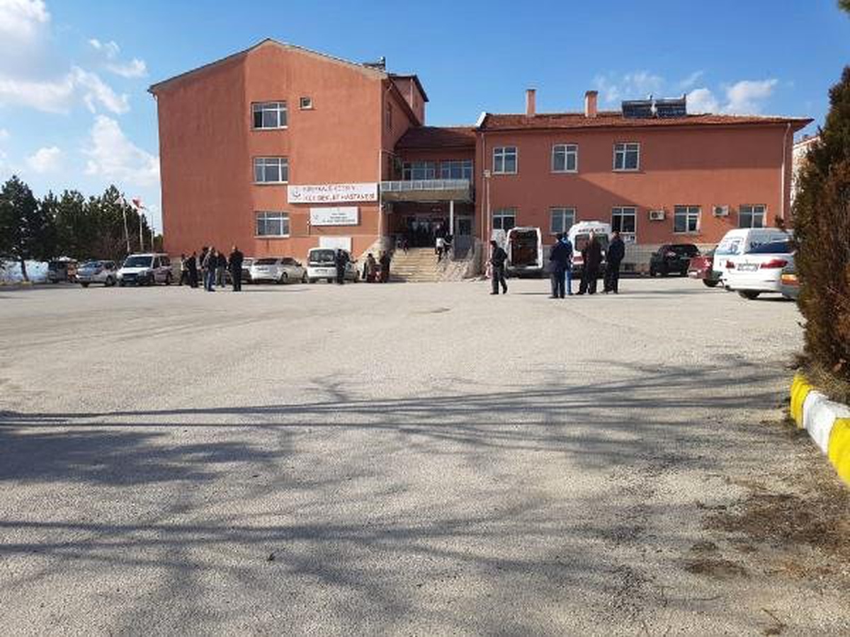 Arazi Anlaşmazlığı Kavgasında Ağabeyini Öldürdü, Yeğenini Yaraladı