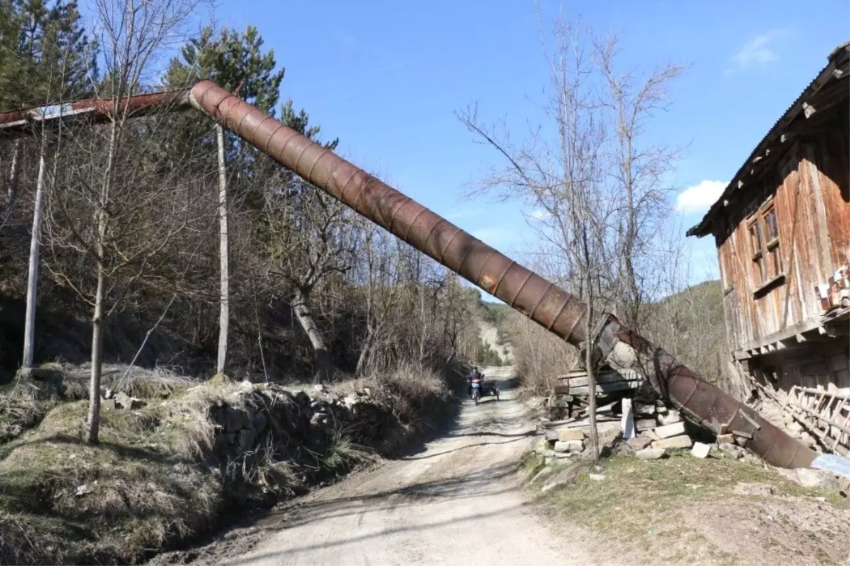 Dededen Toruna Kalan Su Değirmeni