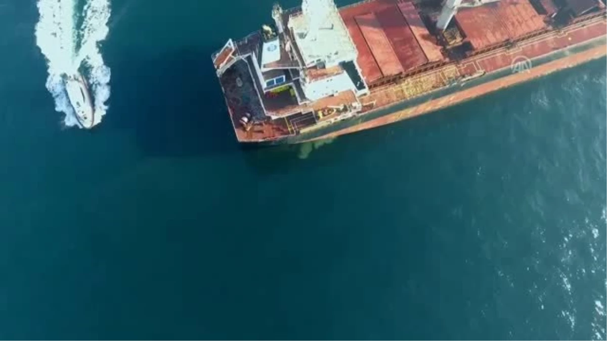 Denizi Kirleten Gemiler Havadan Görüntülendi - İstanbul