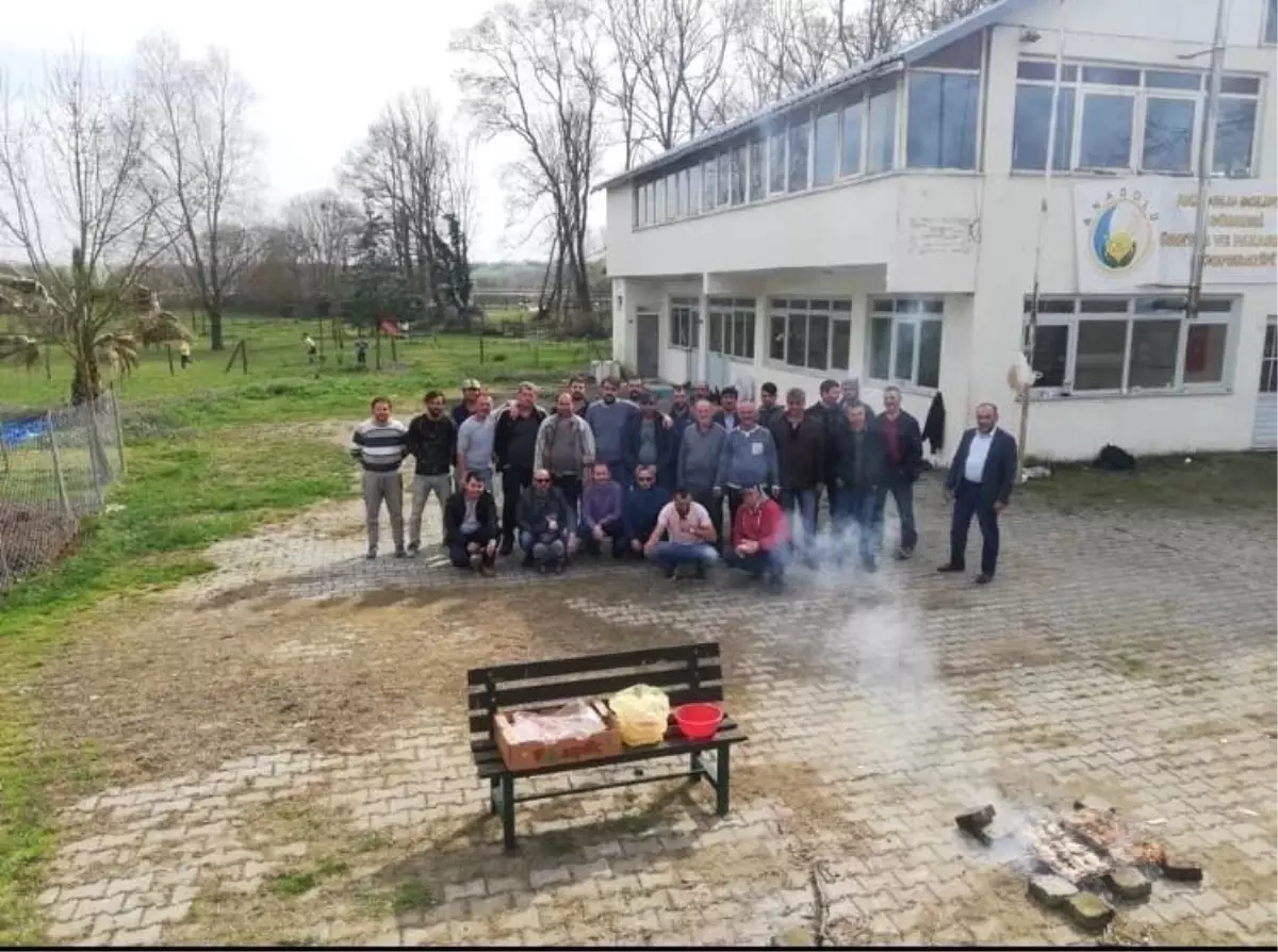 Gurbetteki Arkadaşlarına Mangal Partisi Düzenlediler