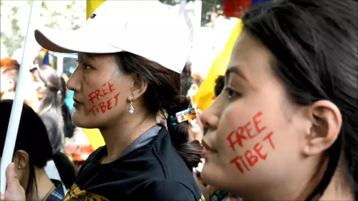 Hindistan\'a Sığınan Tibetliler Ayaklanmanın 60\'ncı Yıldönümünde Çin\'i Protesto Etti