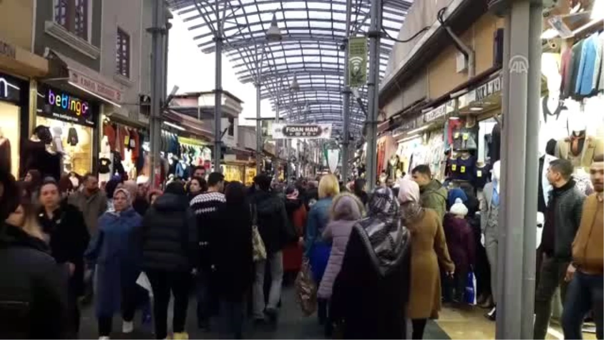 Kışlık Almanın Tam Zamanı Ancak Ürüne de İndirime de Dikkat" Uyarısı - Bursa