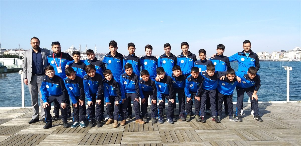 Malazgirt U-13 Futbol Takımı İstanbul\'da