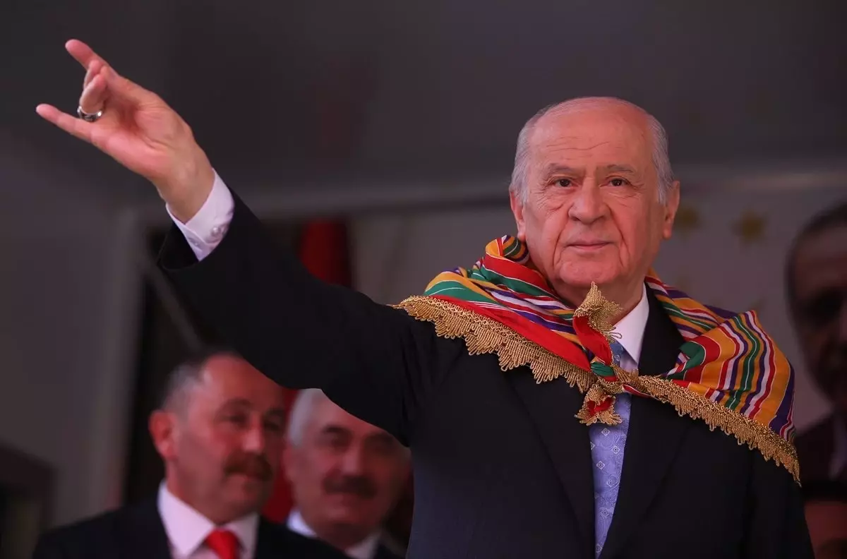 MHP Genel Başkanı Devlet Bahçeli: "Cahiller ve Cani Ruhlular Bilmese de Büyük Milletlerin Her Zaman...