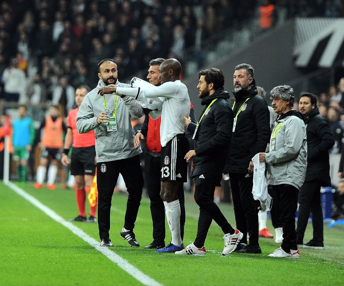 Quaresma ile Medel Arasında Tartışma
