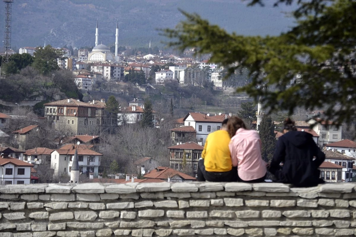 Safronbolu\'da Hafta Sonu Yoğunluğu