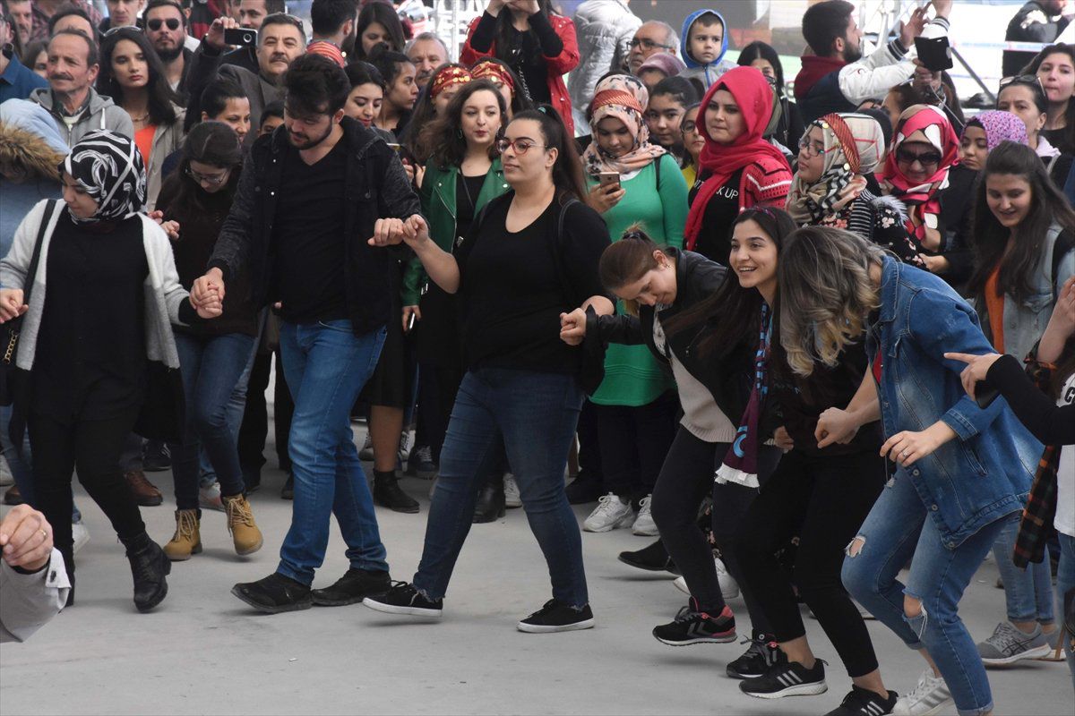Şölende 6 Ton Hamsi Dağıtıldı