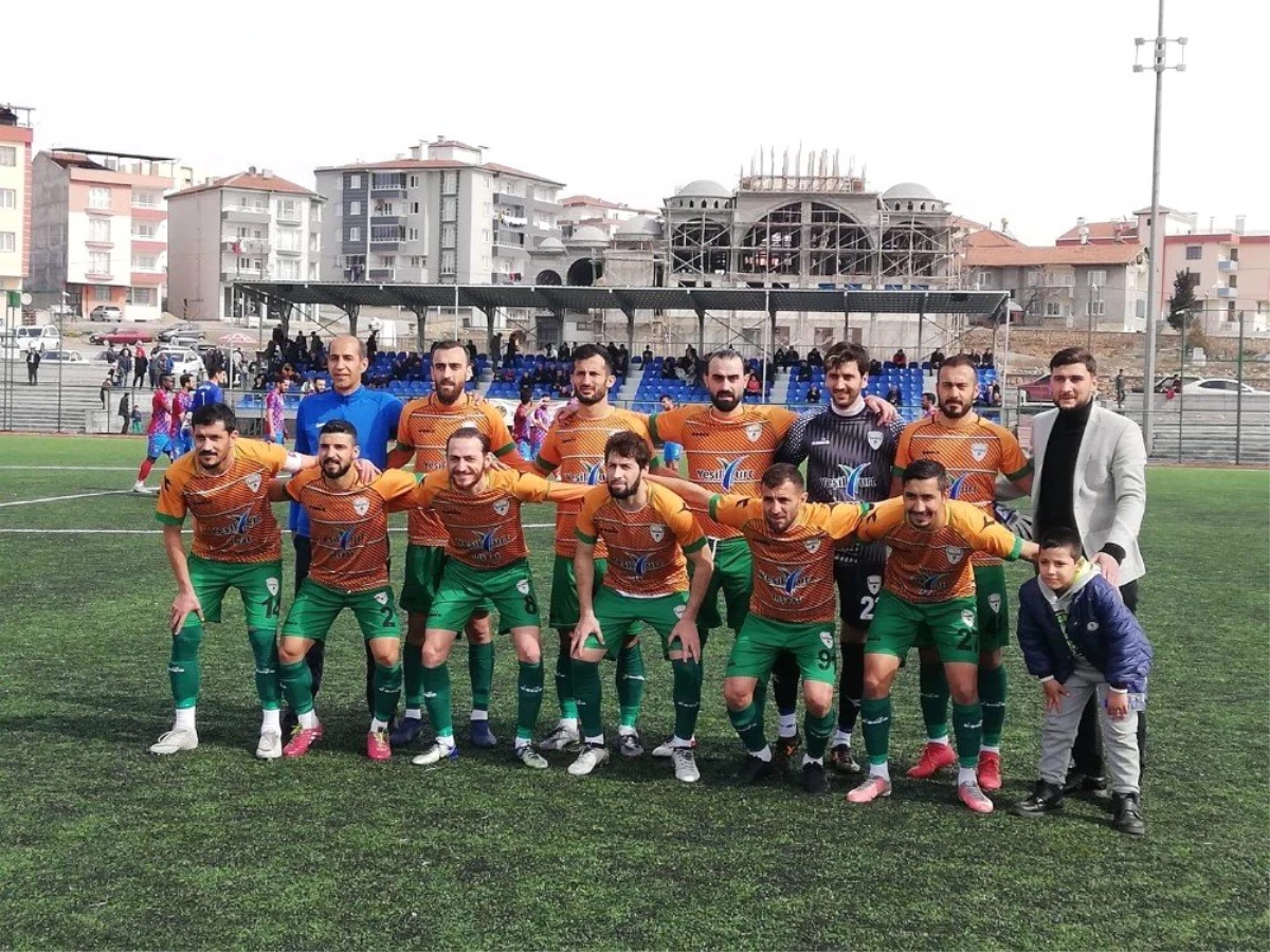 Yeşilyurt Belediyespor Şampiyonluk Yarışını Sürdürüyor