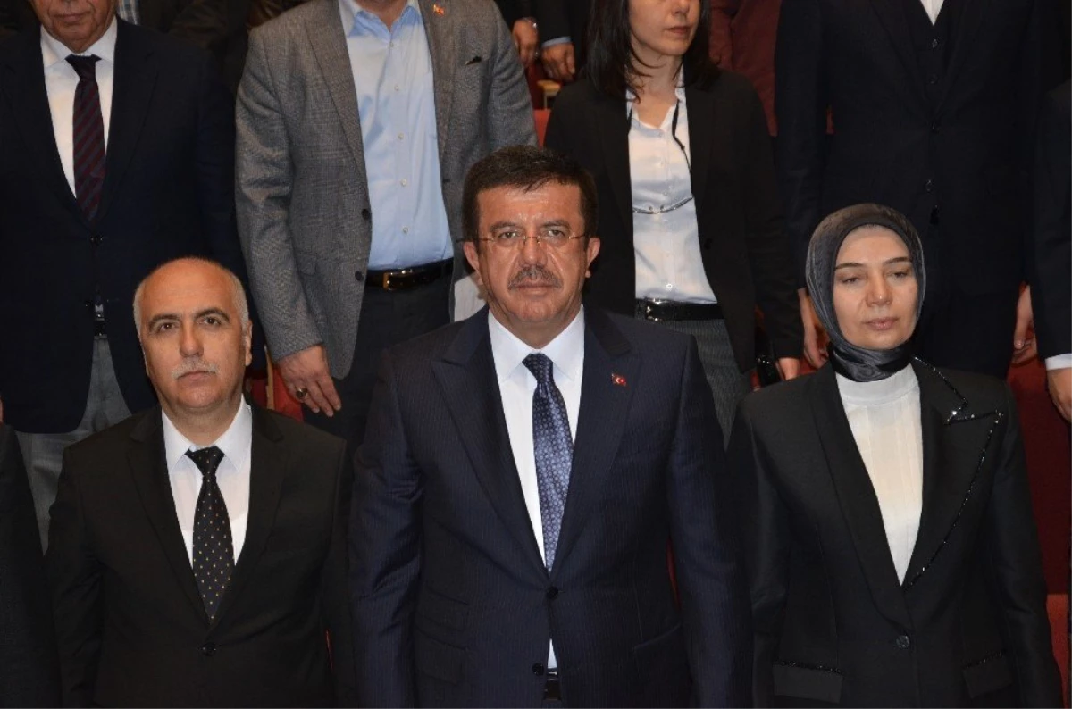 Zeybekci: "1 Nisan\'da O Zeybek Konak Meydanında Oynanacak"