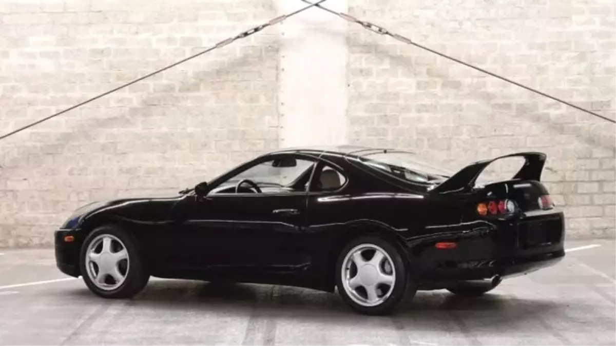 1994 Model Toyota Supra, Yaklaşık 1 Milyon TL\'ye Satıldı