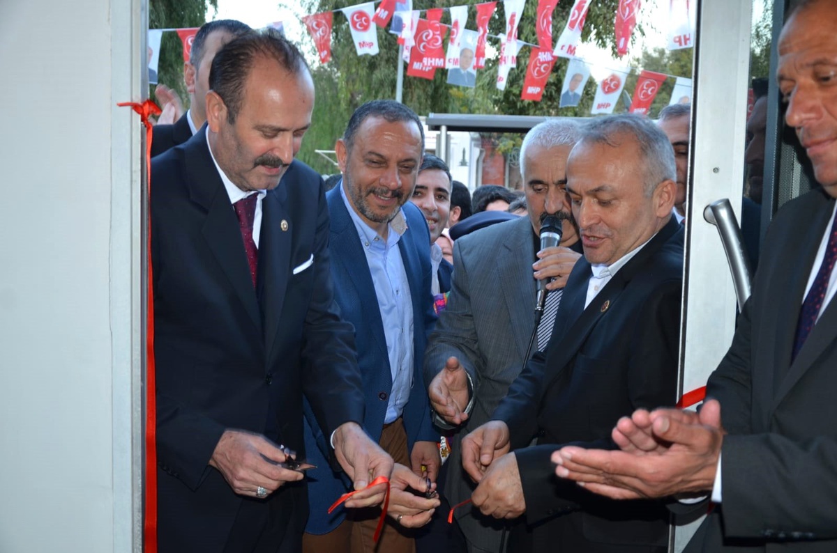 Bayraklı\'da Cumhur İttifakı Coşkusu