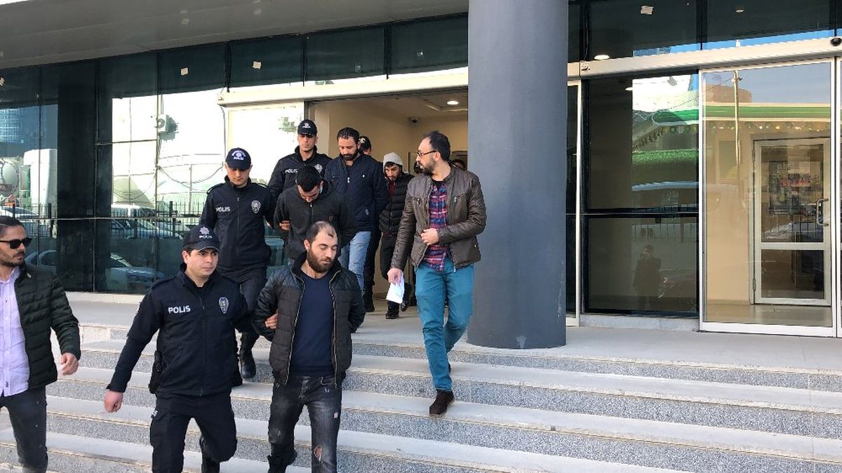 Bursa\'da Uyuşturucu Operasyonu: 21 Gözaltı