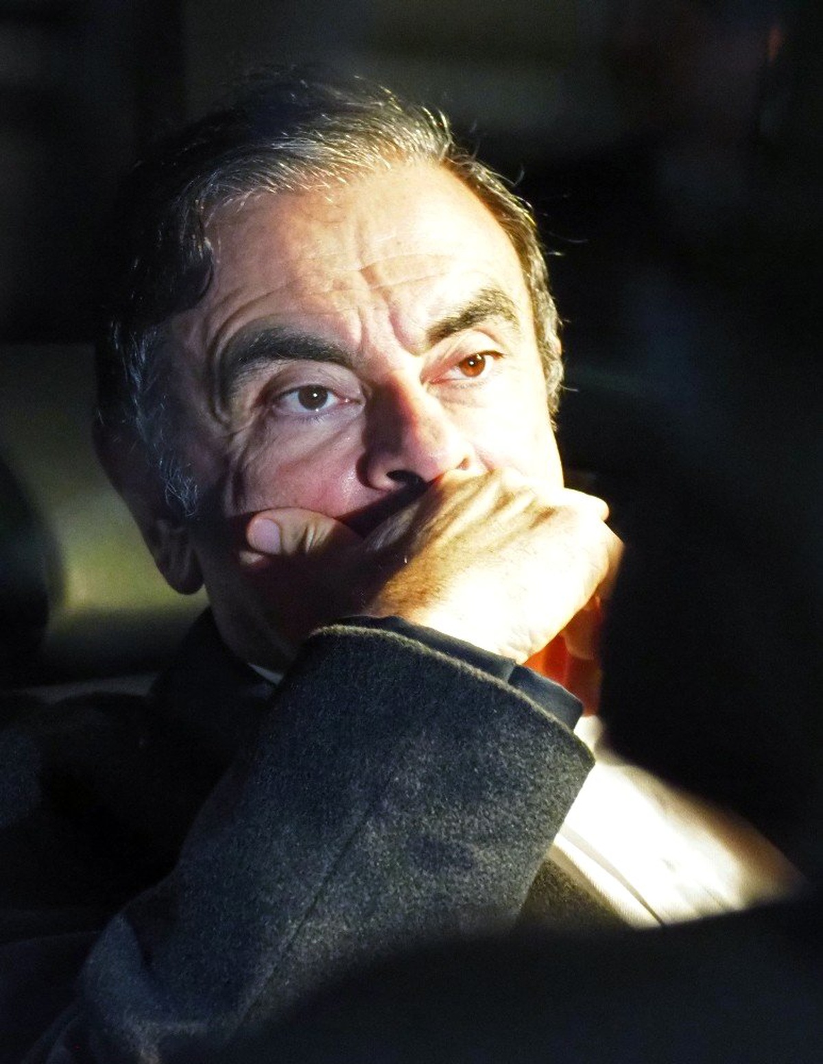 Carlos Ghosn\'a Nissan Yönetim Kurulu Toplantısı Yasağı