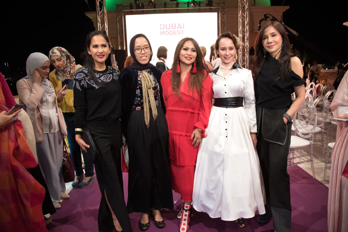 Dubai Modest Fashion Week\'te Görsel Şölen