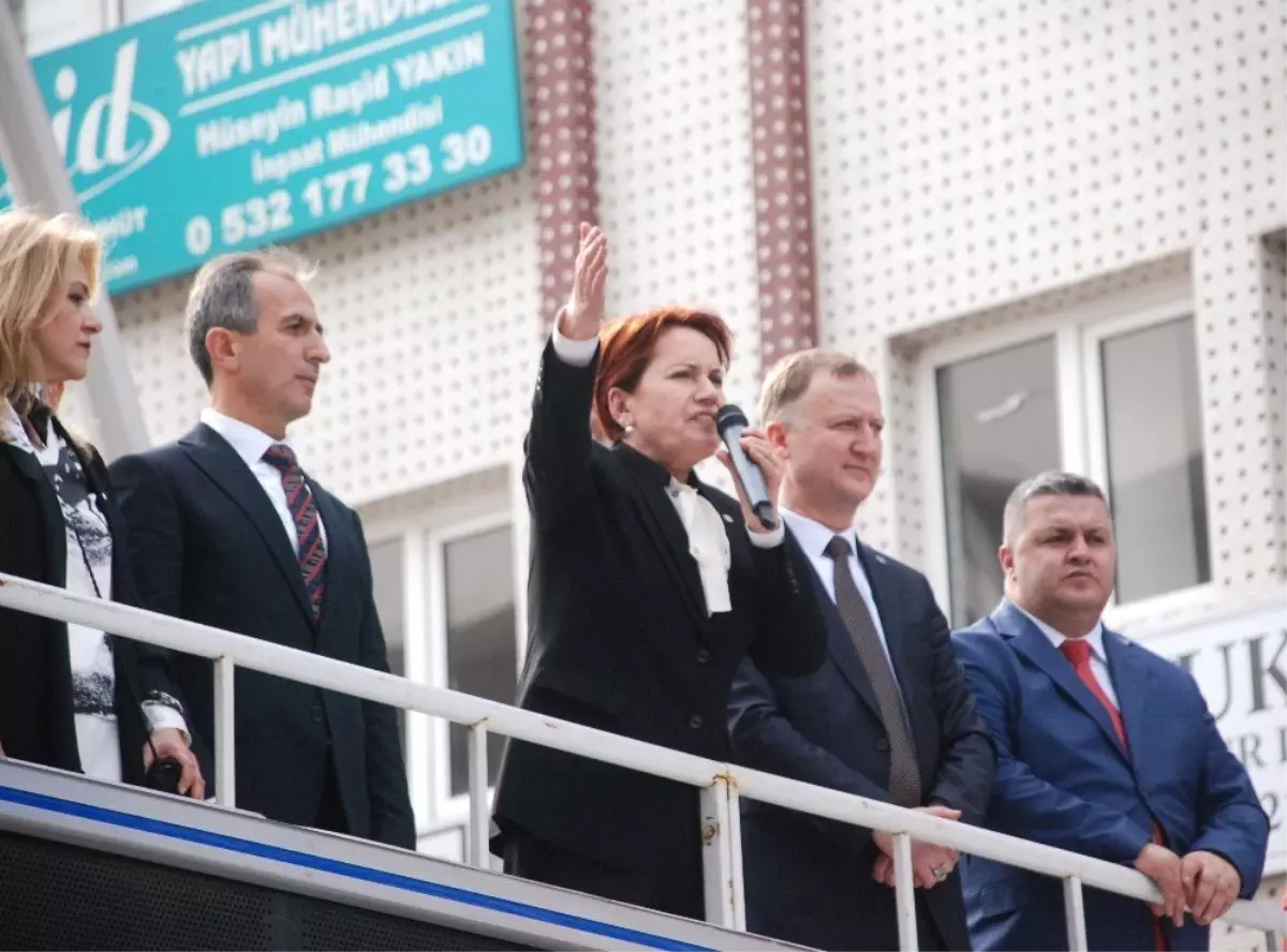 Meral Akşener, Tokat\'ta Cumhurbaşkanı Erdoğan\'a Cevap Verdi
