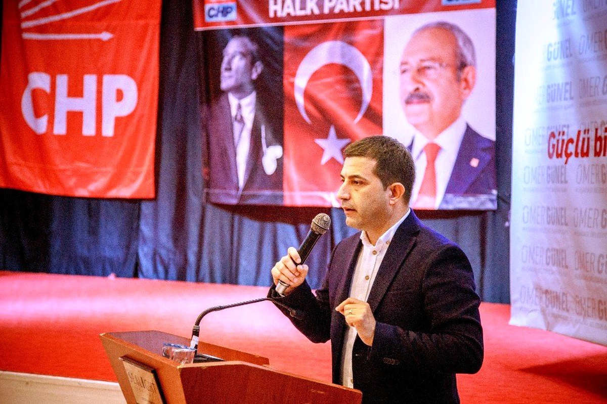 Ömer Günel; "Kuşadası\'na Yeni Bir Kent Meydanı Kazandıracağız"