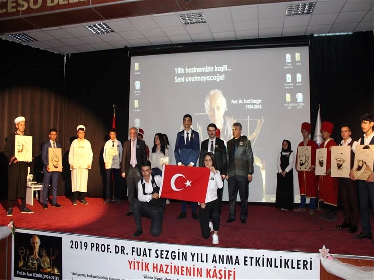 Prof. Dr. Fuat Sezgin Panelle Anıldı