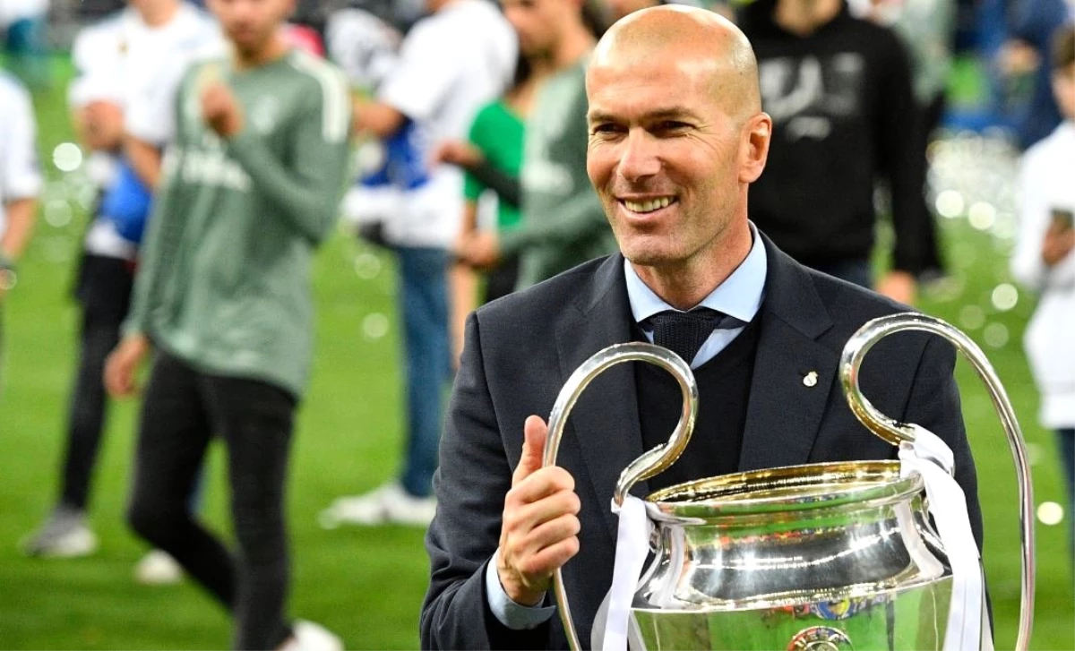 Real Madrid, Zinedine Zidane\'ı Resmen Açıkladı!