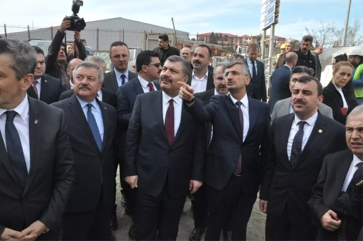 Sağlık Bakanı Fahrettin Koca\'dan Hastane Açıklaması