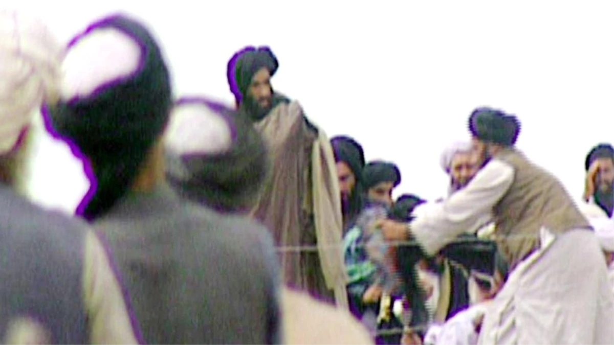 Taliban Lideri Molla Ömer \'Abd Üssü\'nün Yakınında Yaşadı\'