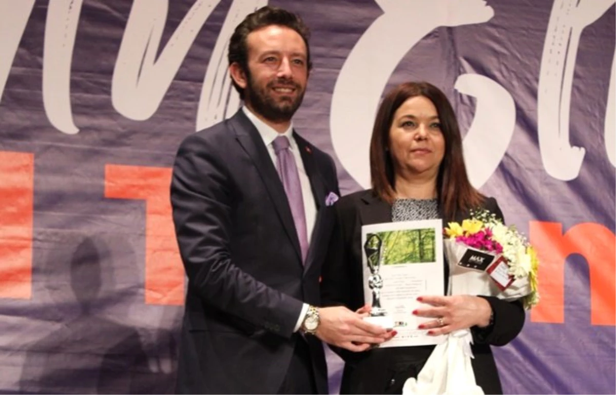 Tülay Taşkın Yılın Kadın Gazetecisi seçildi