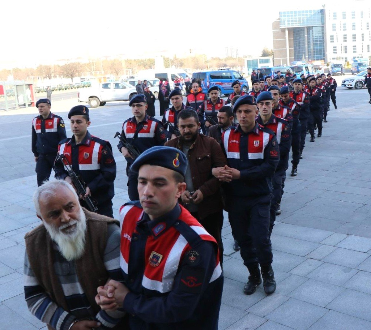 Yeşil Reçete Operasyonunda Gözaltına Alınan 30 Kişi Adliyede