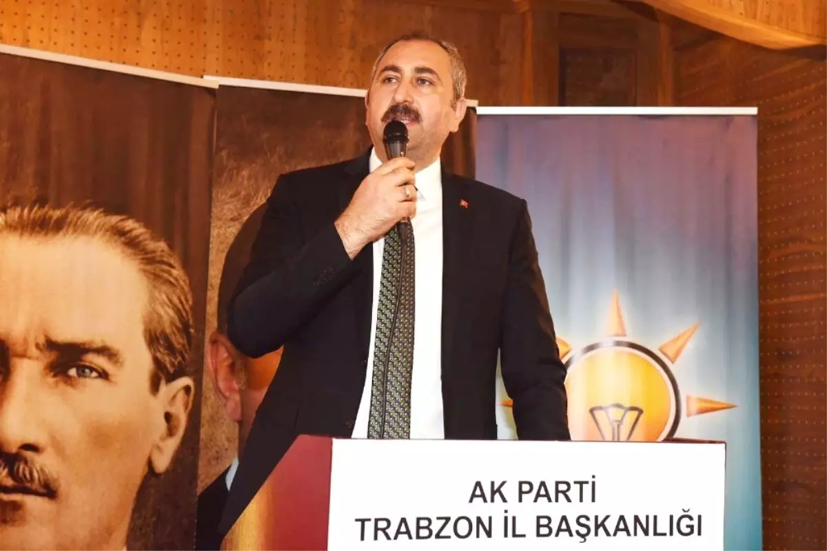 Adalet Bakanı Gül: "Staj Sürelerini Uzatarak Hakim ve Savcı Yardımcılığını Getireceğiz"