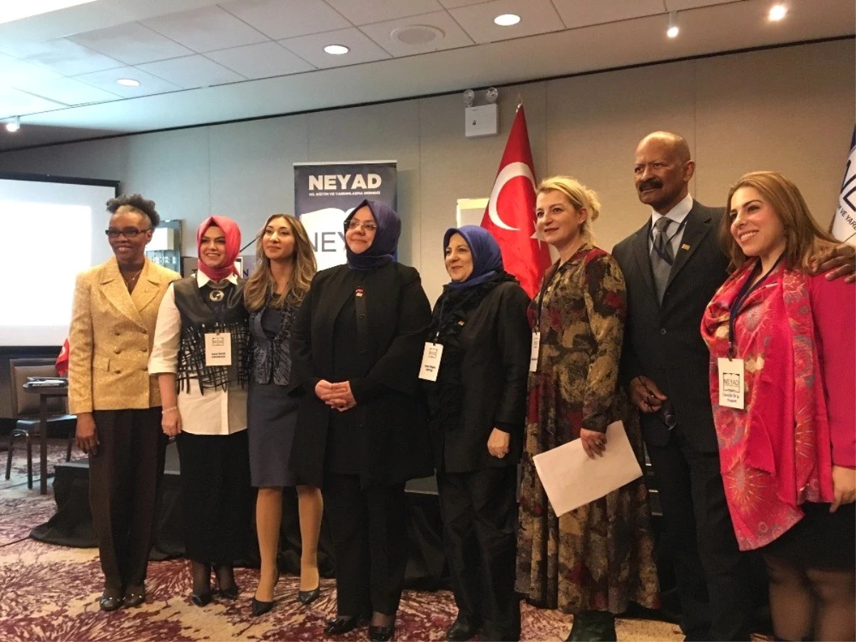 Aile Bakanı Selçuk, Amerika\'da Türk Kadınına Övgüler Yağdırdı
