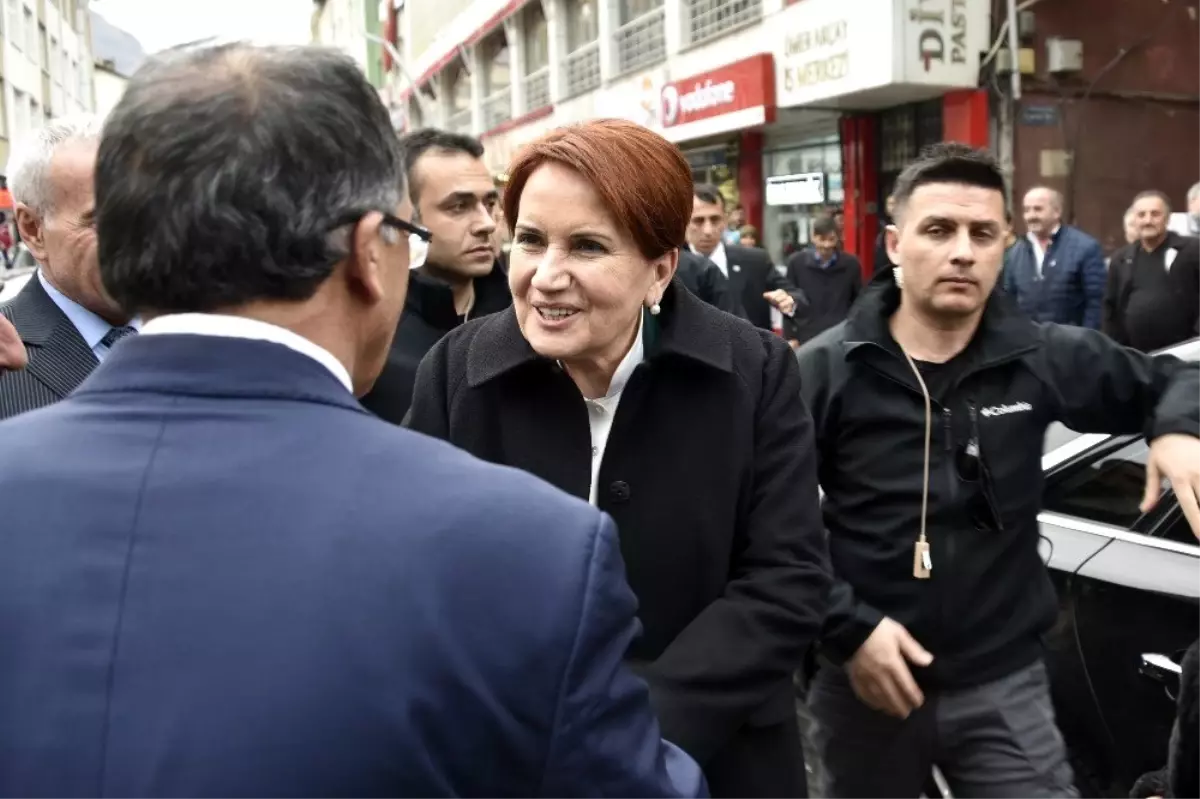 Akşener\'den Gümüşhane\'ye Sürpriz Ziyaret