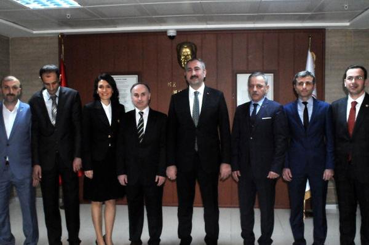 Bakan Gül: Yargı, Türk Milletinin Yargısı Olmaya Devam Edecek