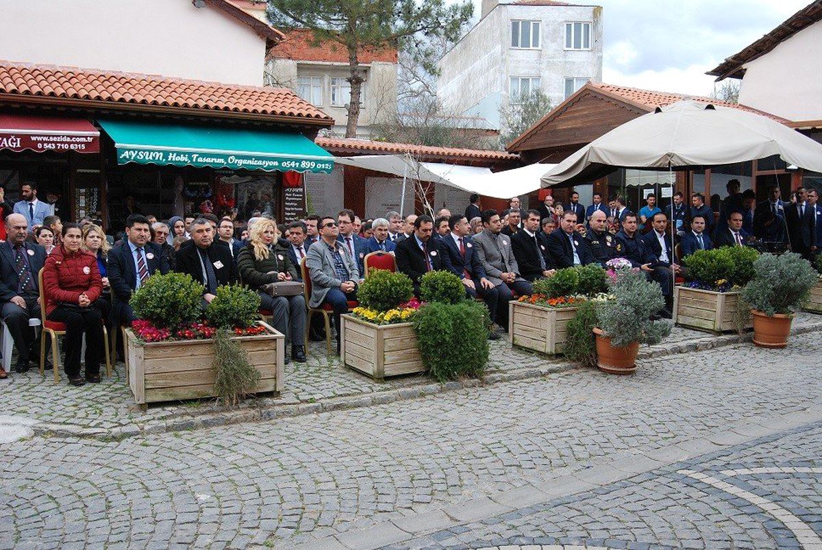 Bayramiç\'te İstiklal Marşı Programı