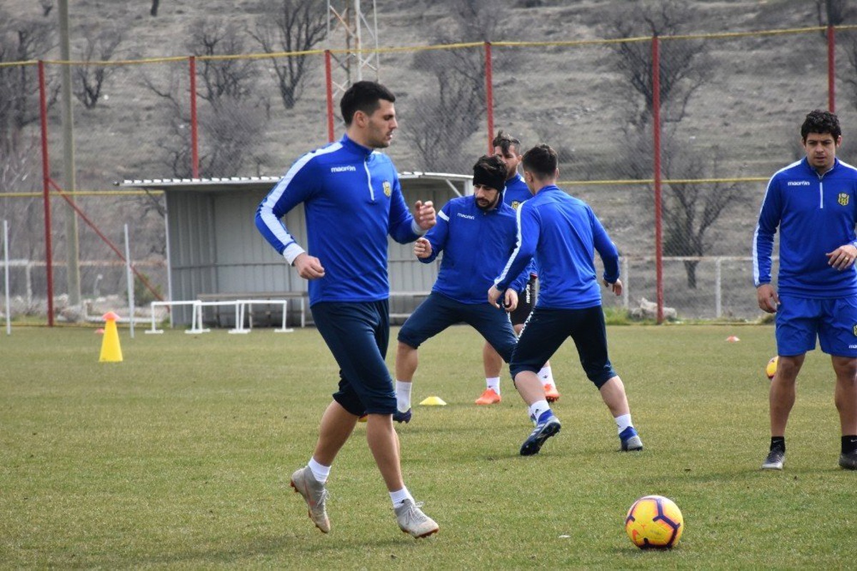 E.yeni Malatyaspor\'da Ankaragücü Maçı Hazırlıkları Sürüyor