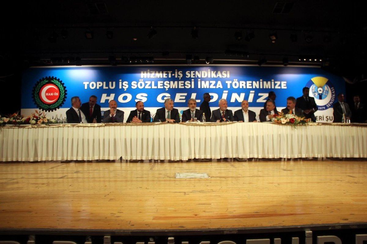 Hak-İş ile Belediyeler Arasında 6 Bin Kişiyi İlgilendiren Toplu İş Sözleşmesi İmzalandı